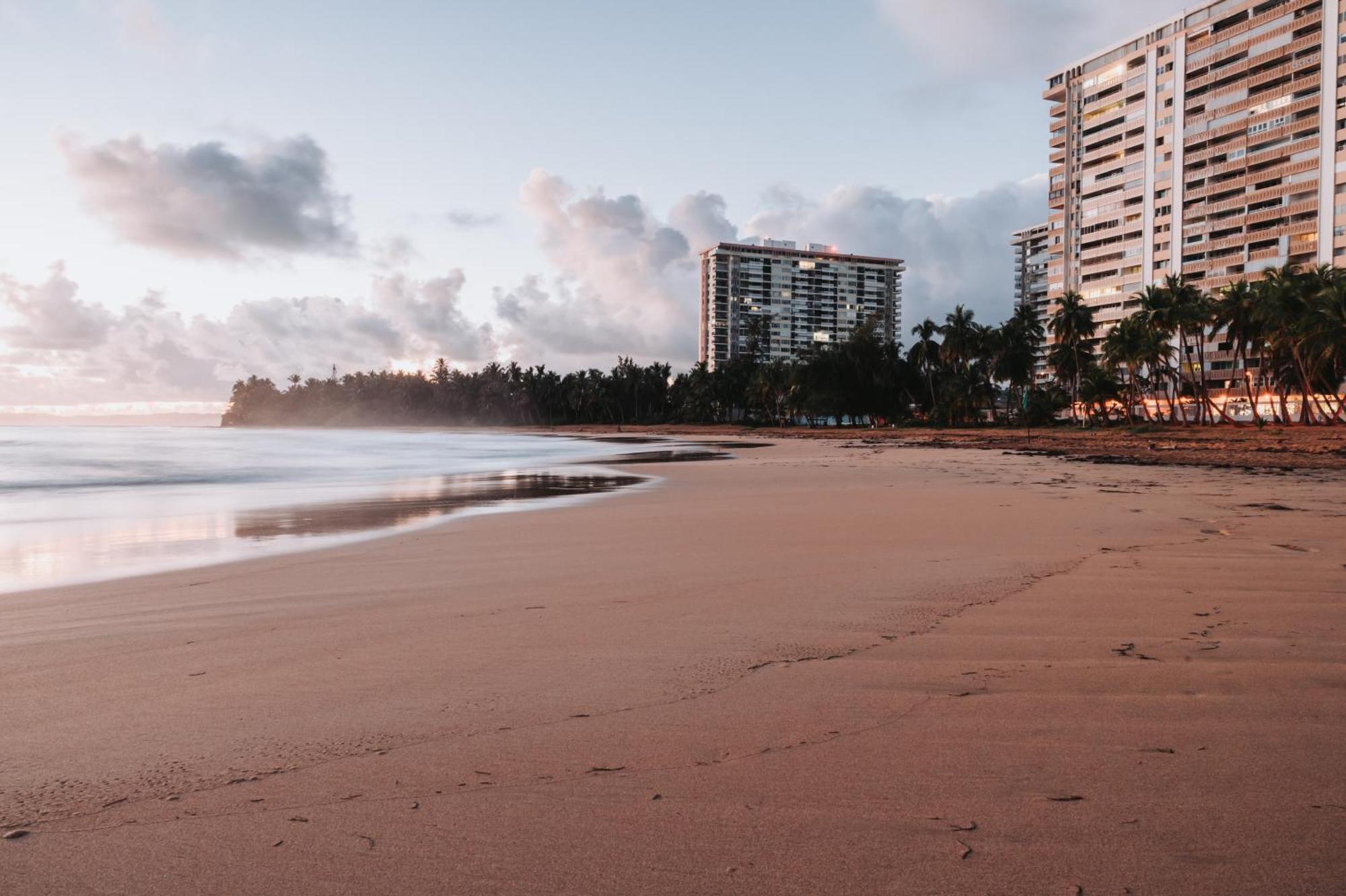 Oceanview Apartment Steps To The Beach Luquillo Ngoại thất bức ảnh